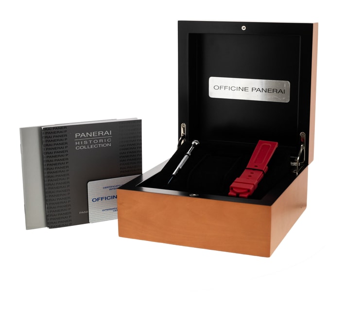 Panerai Luminor Marina PAM00005 Image 8